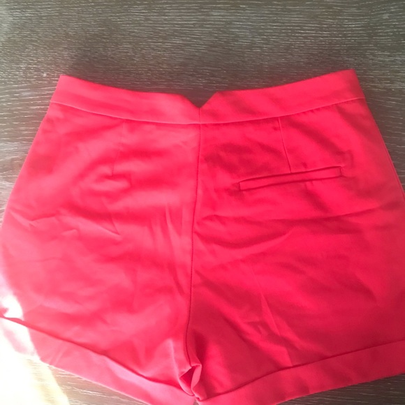H&M Dressy Shorts Deep Coral almost new condition - Picture 3 of 7